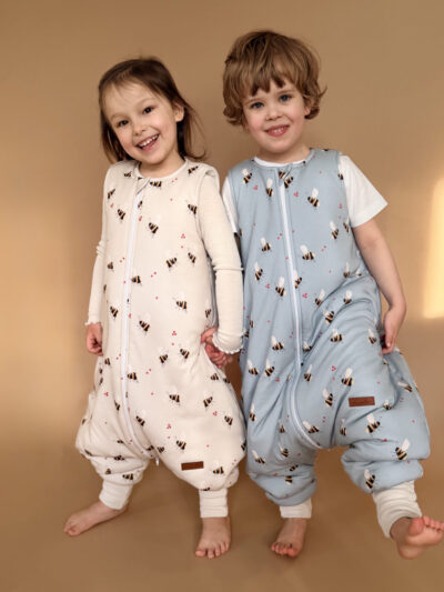 pszczółki, śpiworek do spania, baby blue, śpiworek na wiosnę